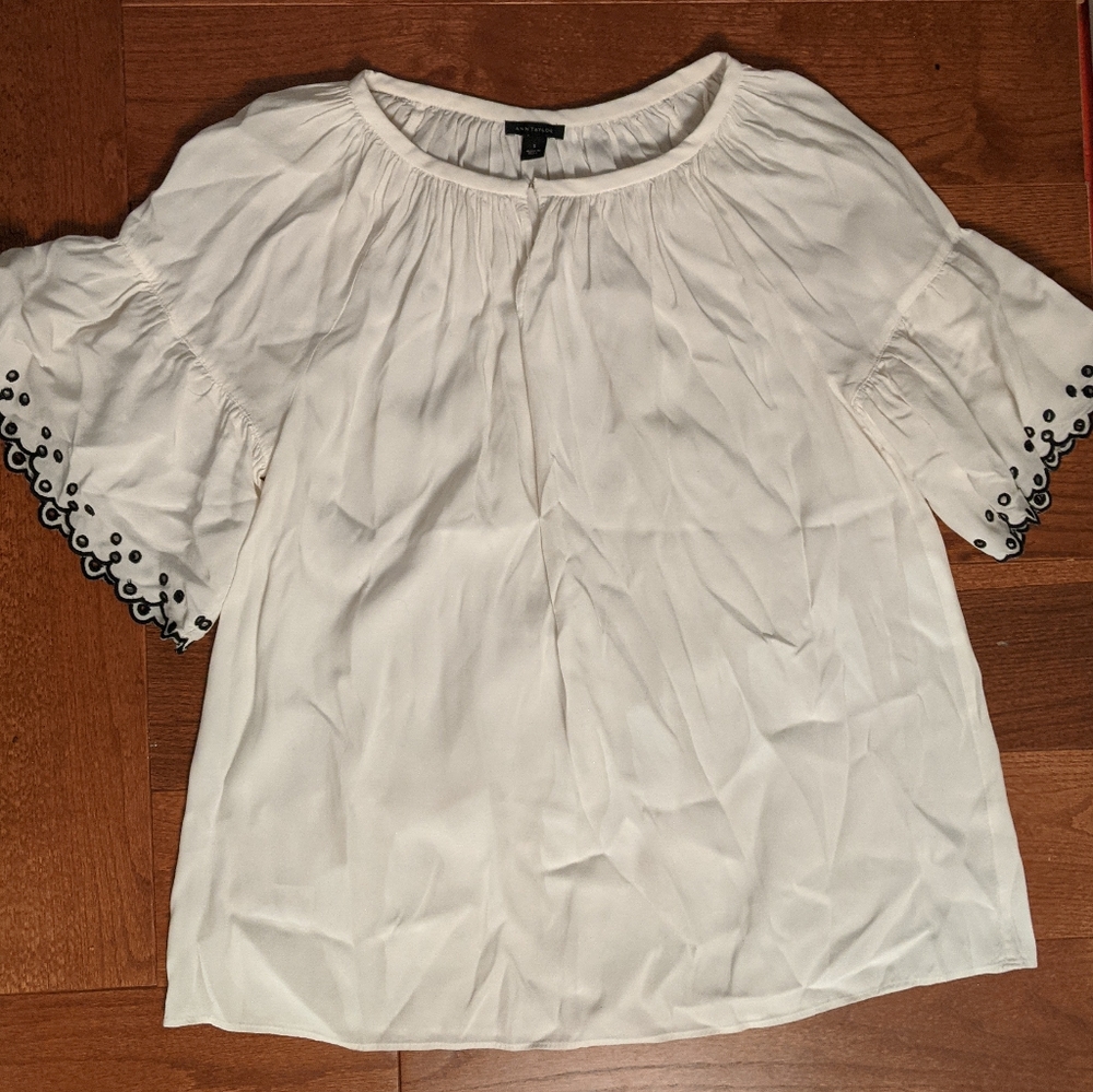 Ann Taylor eyelet blouse in Ivory